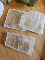 Raw Selenite Charching plate